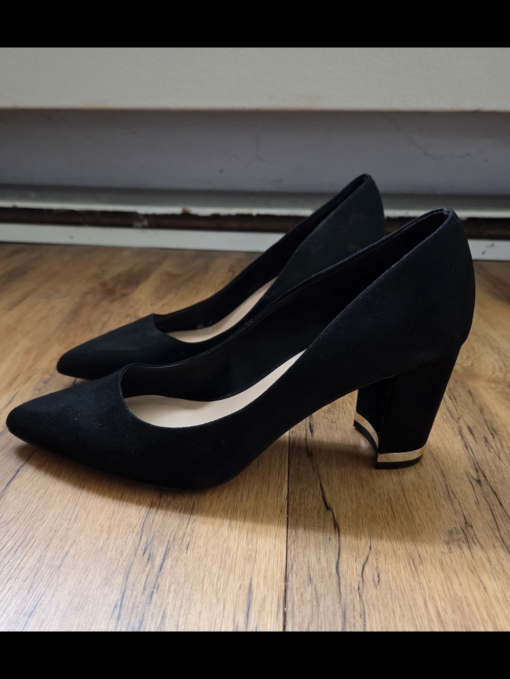 Classic Call It Spring Black Suede Pointed Toe Block Heel Pumps Size 9